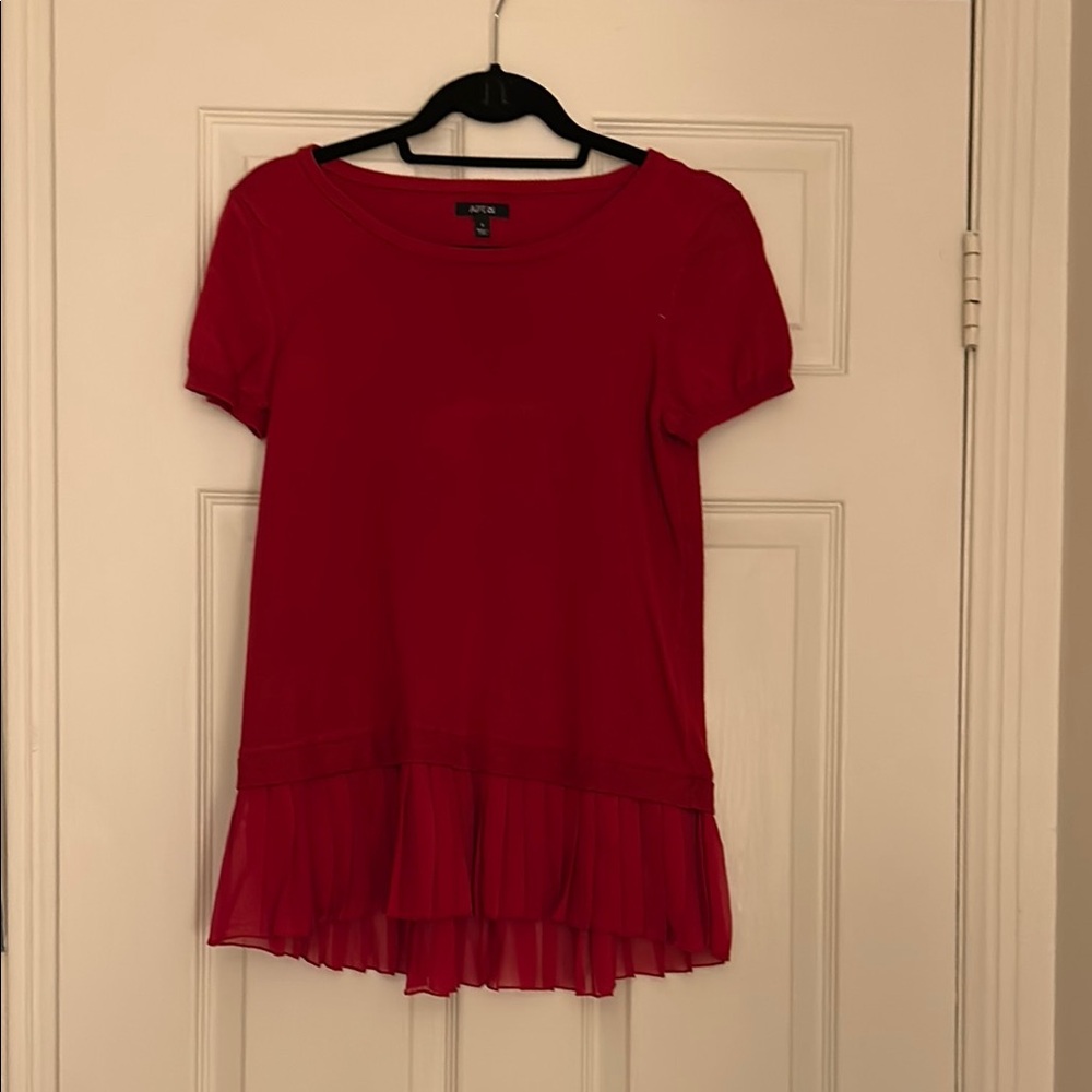 Red sweater blousr